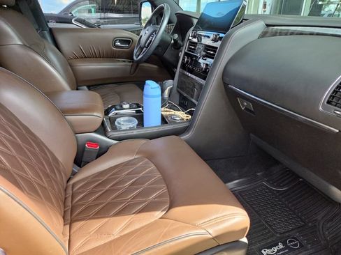 Used 2022 Nissan Armada Platinum w/ Captain's Chairs Package RWD image 12