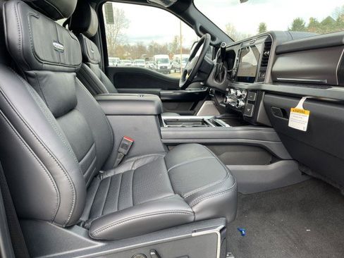 New 2026 Ford F250 Platinum AWD/4WD image 19