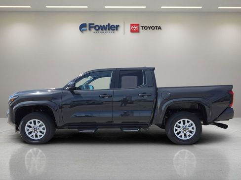 New 2026 Toyota Tacoma SR5 AWD/4WD image 4