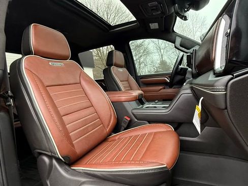 Used 2025 GMC Sierra 2500 Denali Ultimate image 22