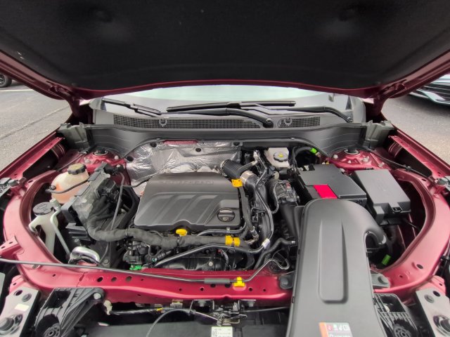 Used 2025 Chevrolet Trax RS FWD image 27