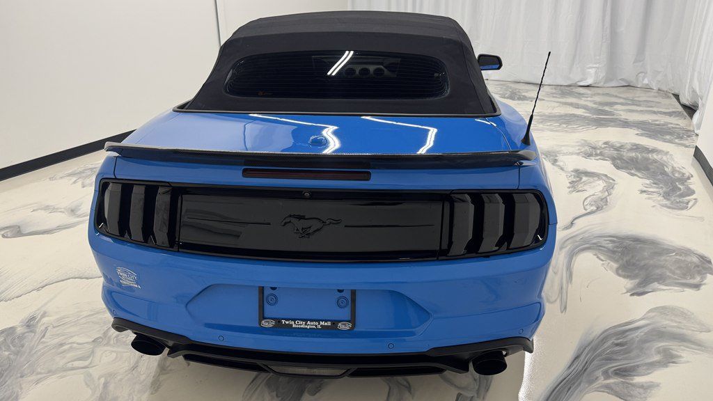 Used 2022 Ford Mustang Premium RWD image 8
