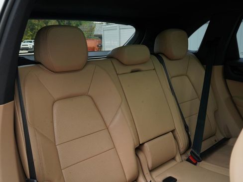 Used 2020 Porsche Cayenne AWD/4WD image 59