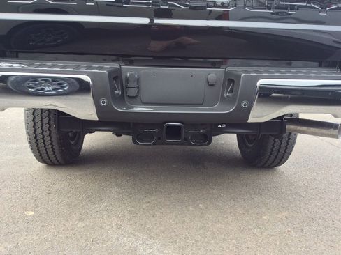 New 2026 Ford F350 Lariat w/ FX4 Off-Road Package image 16