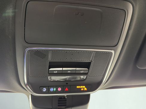 Used 2025 Chevrolet Traverse RS w/ LPO, Floor Liner Package AWD/4WD image 31
