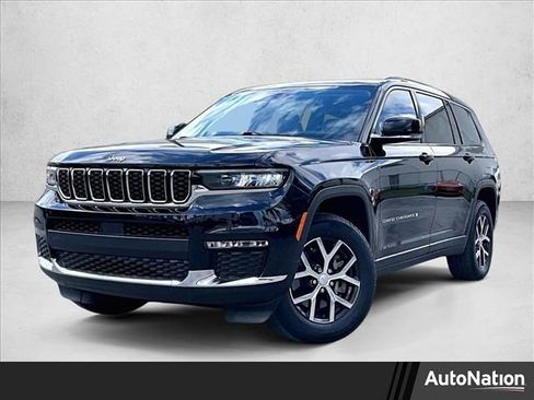 Used 2023 Jeep Grand Cherokee L Limited image 1