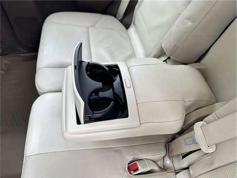 Used 2016 Lexus GX 460 w/ Premium Package AWD/4WD image 18