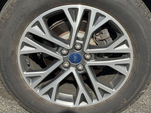 Used 2020 Ford Escape SEL FWD image 25