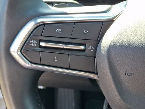 Used 2025 Chevrolet Equinox LT FWD image 15