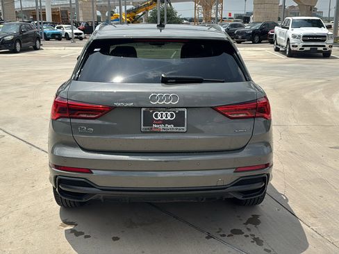 Used 2022 Audi Q3 2.0T Premium w/ Convenience Package AWD/4WD image 6