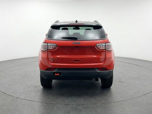 Used 2025 Jeep Compass Trailhawk w/ Trailer Tow Group AWD/4WD image 7