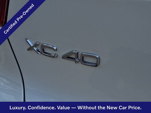 Certified 2024 Volvo XC40 B5 Plus w/ Protection Package Premier AWD/4WD image 30