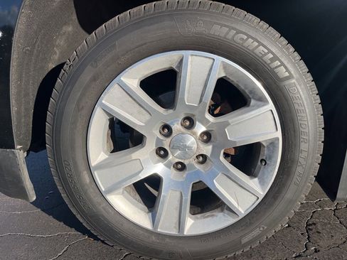 Used 2017 Chevrolet Tahoe LS w/ All-Season Package image 2