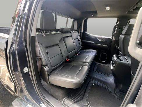 Used 2023 GMC Sierra 1500 SLT AWD/4WD image 19