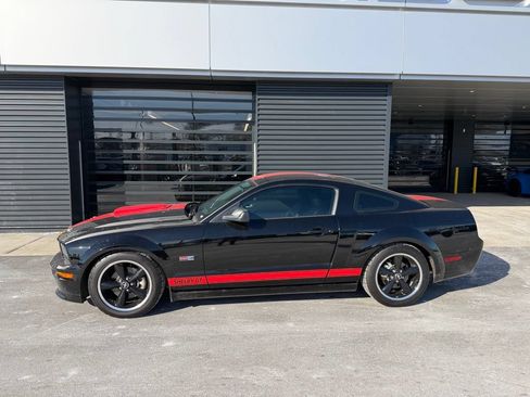 Used 2008 Ford Mustang GT Premium RWD image 4