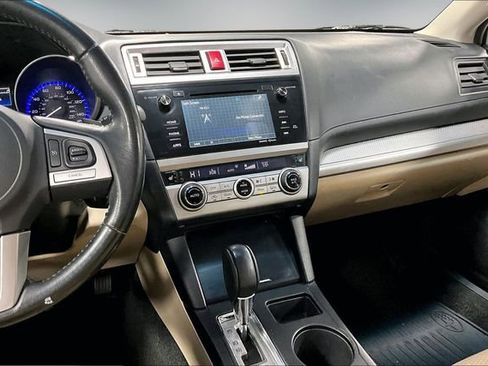 Used 2015 Subaru Outback 2.5i Premium image 10