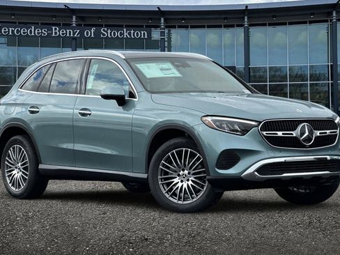 New 2026 Mercedes-Benz GLC 300 4MATIC image 2