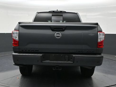 Used 2023 Nissan Titan SV w/ SV Convenience Package AWD/4WD image 4