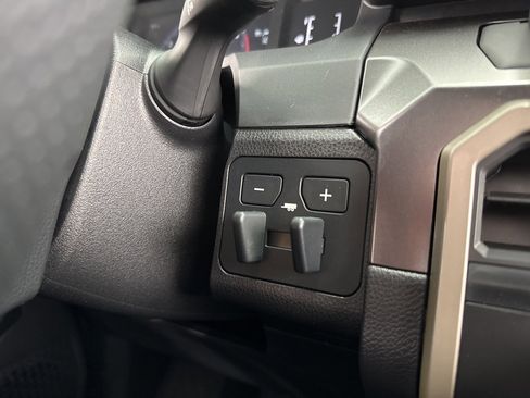 New 2025 Toyota Tacoma SR5 image 23