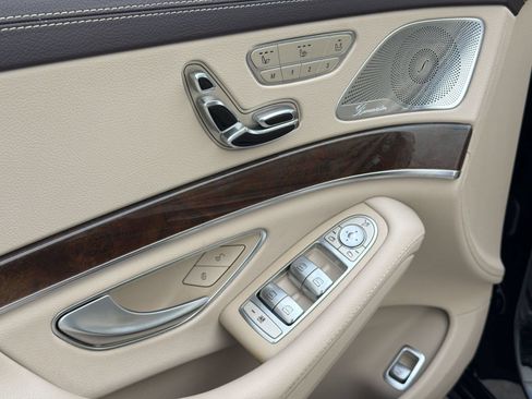 Used 2015 Mercedes-Benz S 550 Sedan image 29