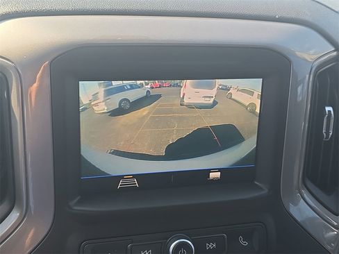 Used 2020 Chevrolet Silverado 2500 Custom w/ Custom Value Package image 23