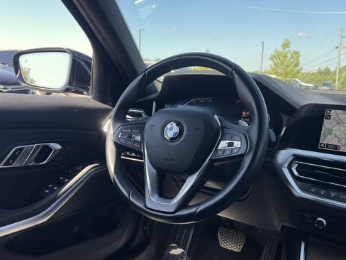 Used 2020 BMW 330i Sedan w/ Convenience Package RWD image 17