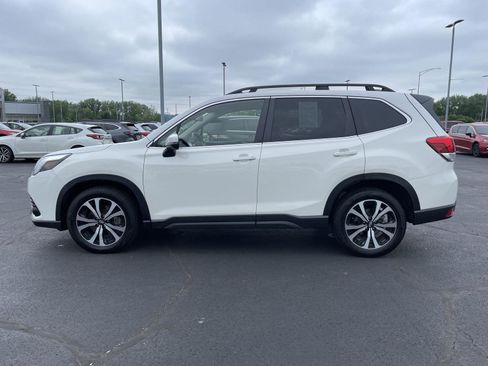Used 2024 Subaru Forester Limited AWD/4WD image 2