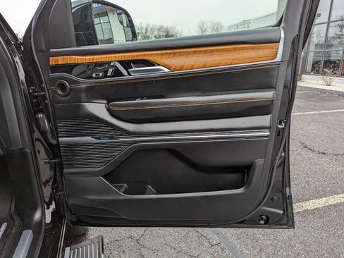 Used 2022 Jeep Grand Wagoneer Series III w/ Rear Seat Video Group 1 image 34