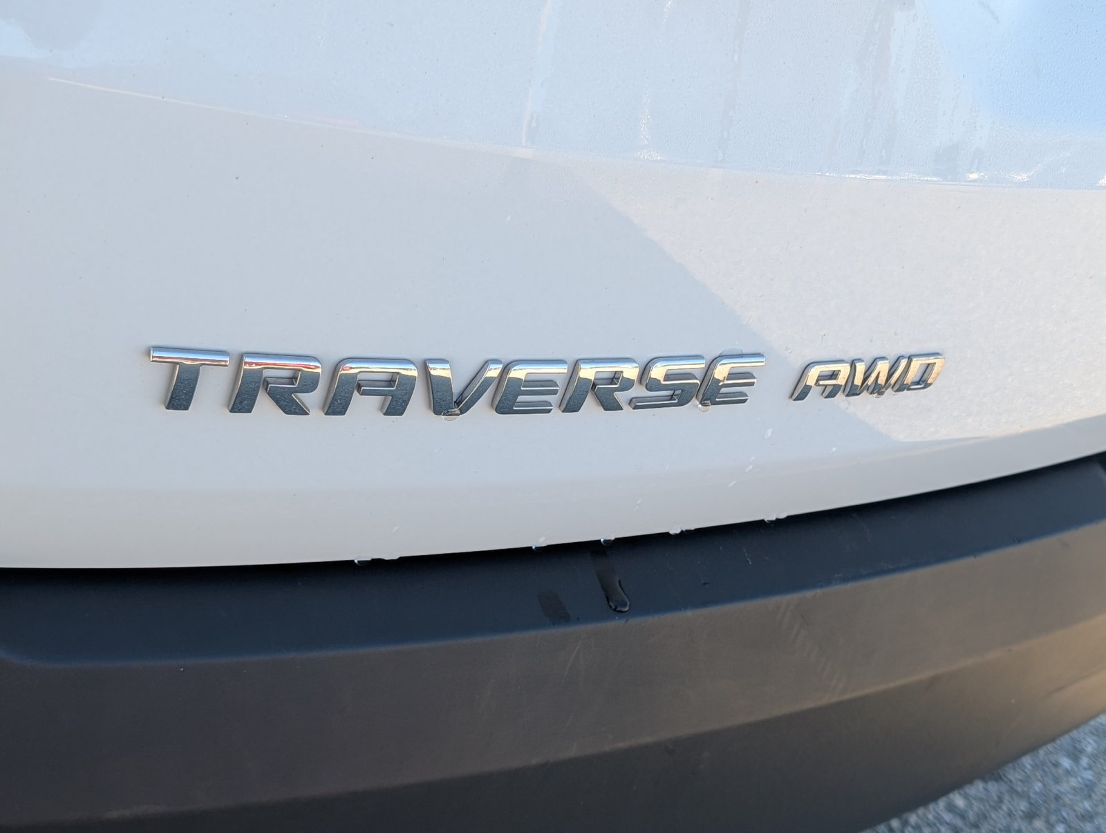 Used 2023 Chevrolet Traverse LT w/ LT Premium Package AWD/4WD image 9