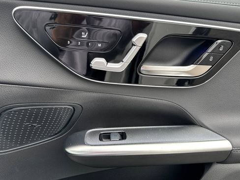 New 2025 Mercedes-Benz GLC 43 AMG 4MATIC image 21