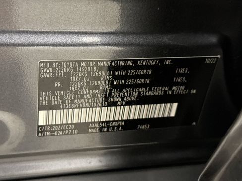 Used 2022 Toyota RAV4 XSE w/ XSE Grade Weather Package AWD/4WD image 23