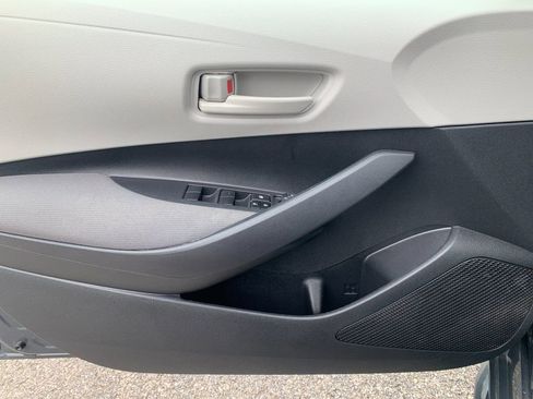 Used 2024 Toyota Corolla LE FWD image 12