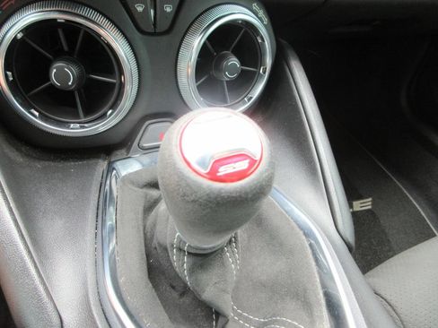 Certified 2020 Chevrolet Camaro SS RWD image 16
