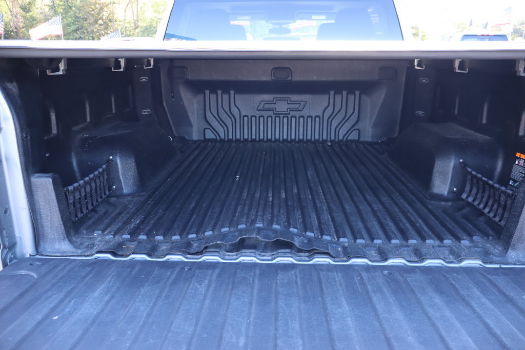 Used 2025 Chevrolet Silverado 1500 LT AWD/4WD image 28