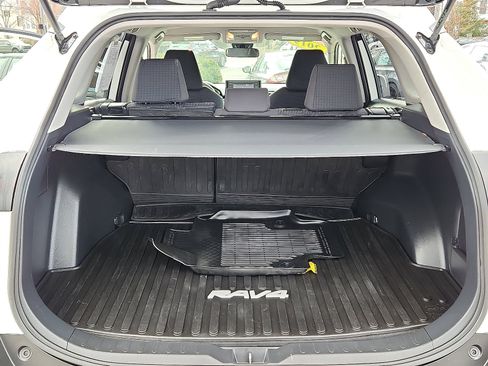 Used 2019 Toyota RAV4 LE image 30
