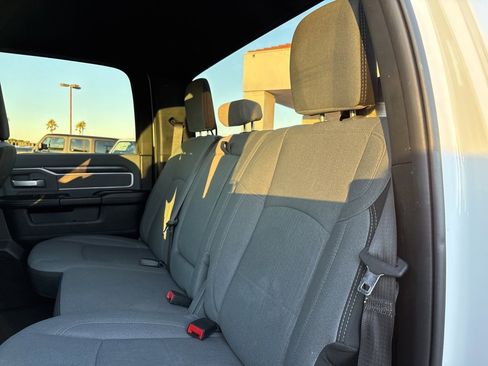 Certified 2021 RAM 2500 Big Horn w/ Level 1 Equipment Group image 18