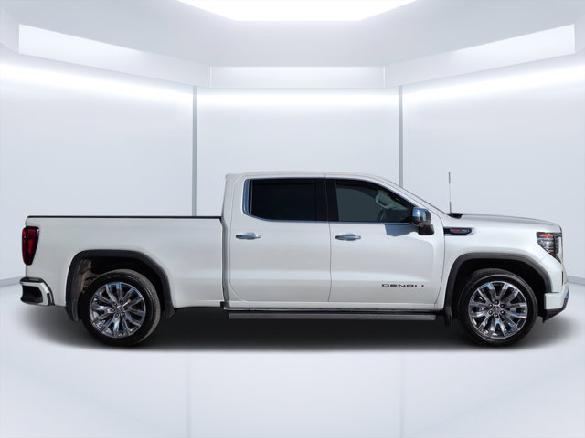 Used 2024 GMC Sierra 1500 Denali w/ Denali Reserve Package AWD/4WD image 2
