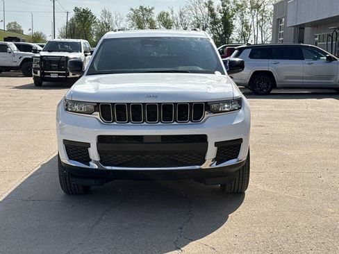 New 2026 Jeep Grand Cherokee L Laredo AWD/4WD image 13