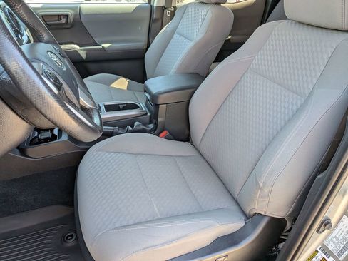 Used 2023 Toyota Tacoma SR5 RWD image 15