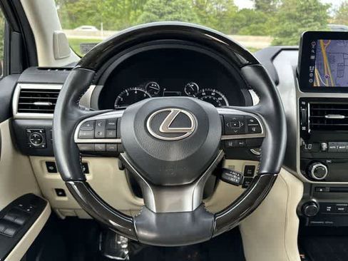 Used 2023 Lexus GX 460 Premium w/ Premium Package AWD/4WD image 8