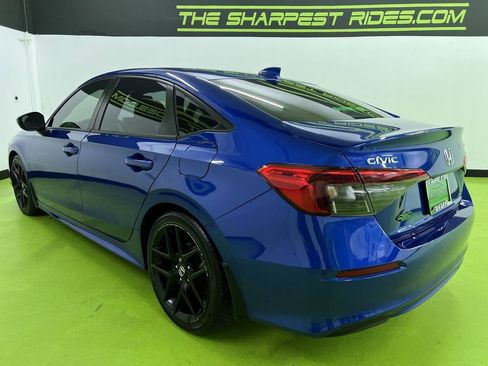 Used 2023 Honda Civic Sport image 7