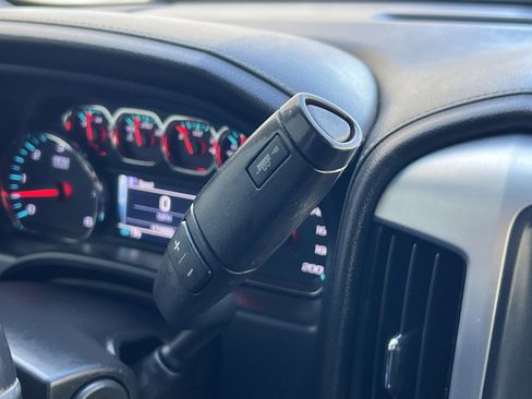 Used 2018 GMC Sierra 1500 SLE w/ Elevation Edition AWD/4WD image 28