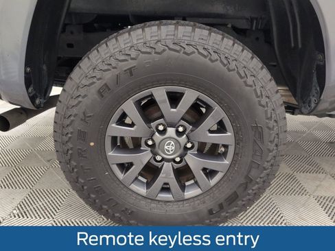 Used 2020 Toyota Tacoma SR5 image 20