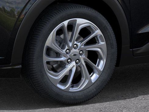 New 2027 Chevrolet Bolt LT image 9