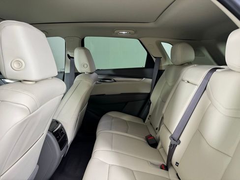 Used 2025 Cadillac XT5 Premium Luxury FWD image 36