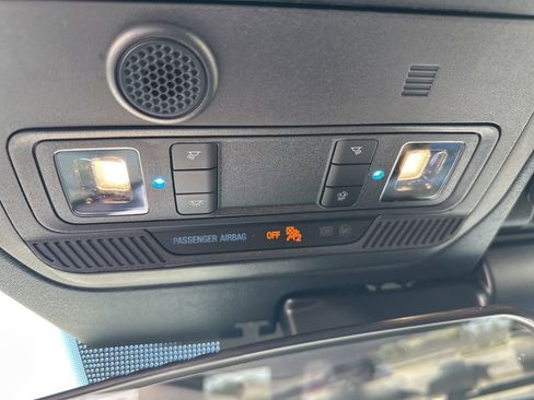 New 2025 Ford Bronco 4-Door image 22