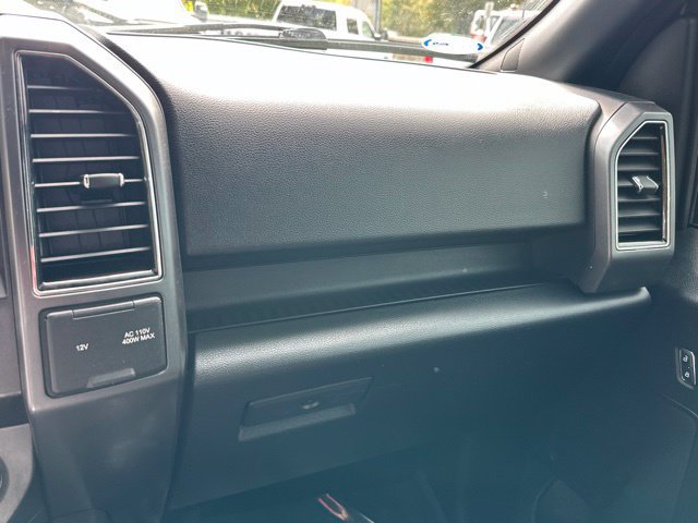 Used 2018 Ford F150 XLT w/ Equipment Group 302A Luxury AWD/4WD image 4