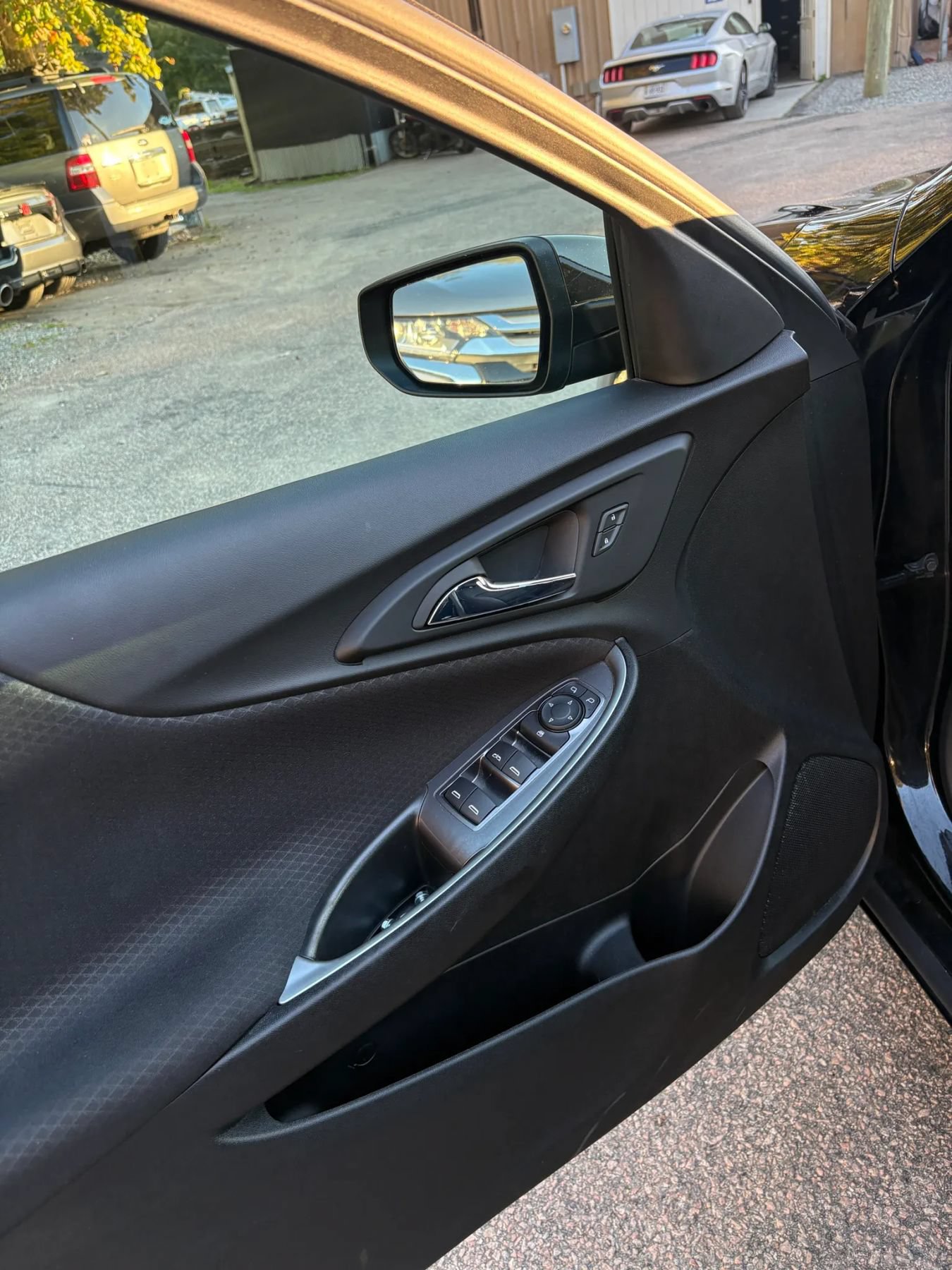 Used 2023 Chevrolet Malibu LT FWD image 54