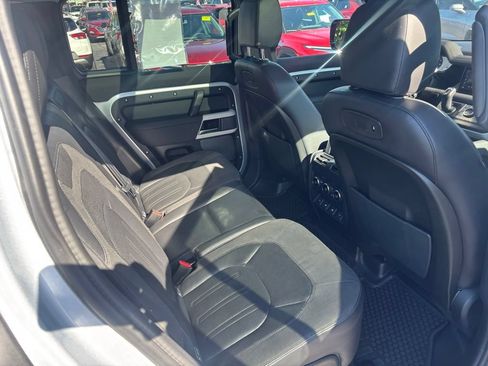 Used 2020 Land Rover Defender 110 First Edition AWD/4WD image 9