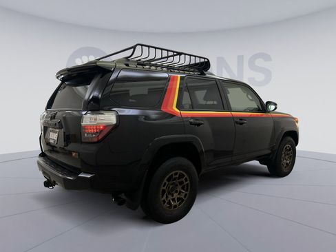 Used 2023 Toyota 4Runner 40th Anniversary SE AWD/4WD image 8